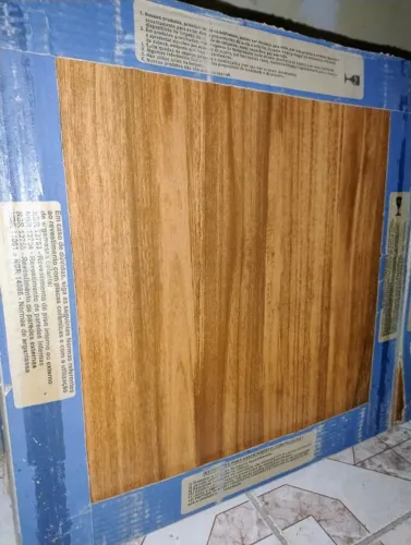 Piso Cerâmico Esmaltado 