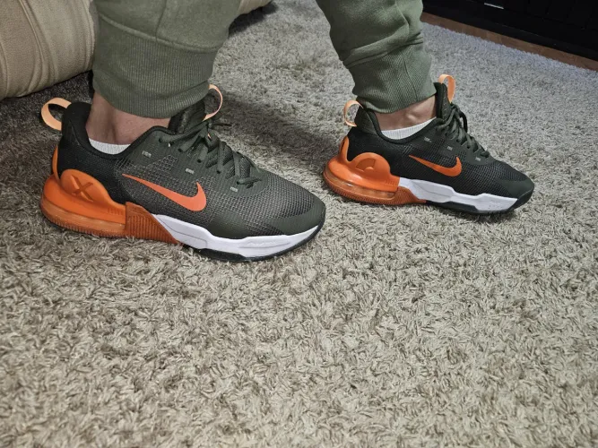 Nike Air Max Alphaville Trainer5