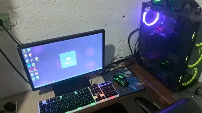 Pc gamer com i5 de 16gb e placa de video dedicada GT 730