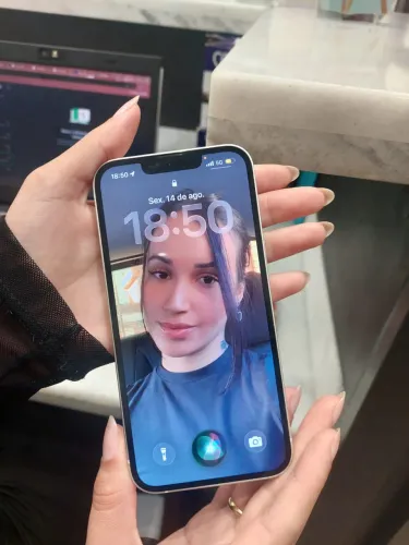 iPhone 13