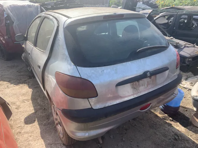 Sucata pra Retirada de peças peugeot