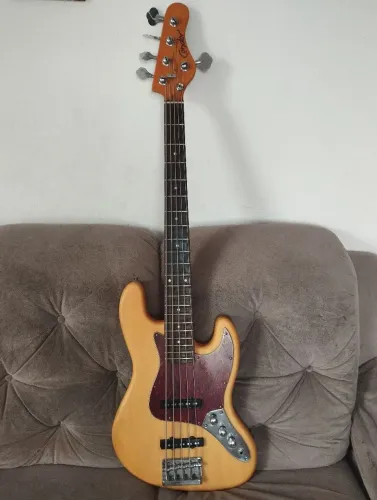 Baixo condor jazz bass 