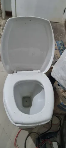 Privada caixa acoplada completa com batente. 