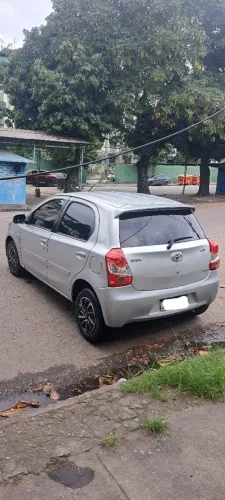 Toyota Etios XS 1.3 Flex 16V 5P Mec. 2013