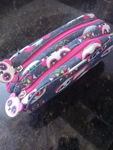 Estojos escolares menina