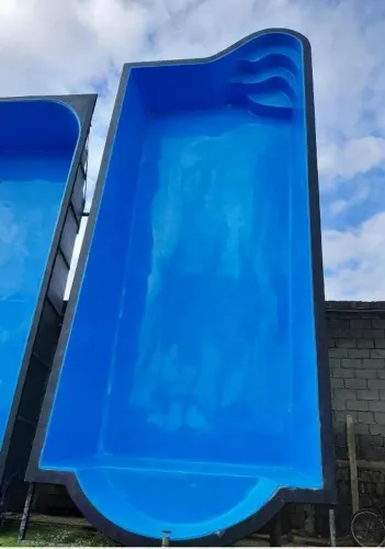 Piscina de Fibra com Design moderno De 10X4X1.50. Promoção de Fábrica.