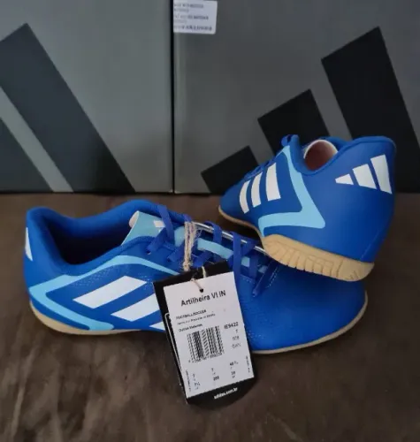 Chuteira Adidas Artilheira VI In azul Tam 41 e 42 (original / nova)
