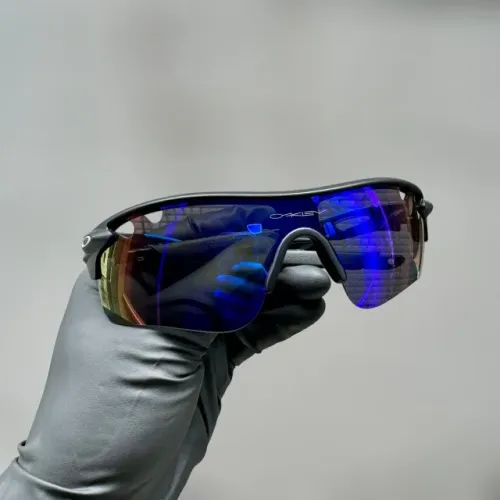 Óculos Oakley  ZN6