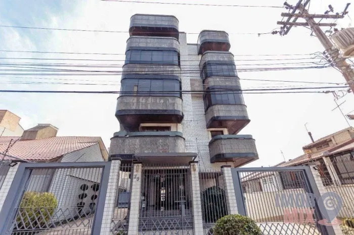 Cobertura com 270m² privativos no Bairro Jardim Lindoia, 2 vagas garagem, perto Zaffari Pa