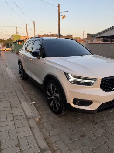 Volvo XC40 XC 40 T-5 Híbrido R-design 1.5 262cv FWD 2022