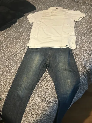 Conjunto com calça jeans da Abercrombie e Polo da GAP originais e excelentes!!!!