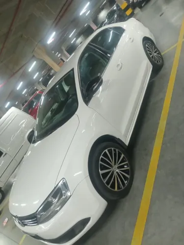 Volkswagen Jetta Comfortline 2.0 T.flex 8V 4P Tipt. 2014