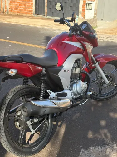 Titan 150