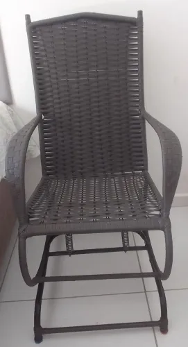 Vendo cadeira de balanço em otimo estado