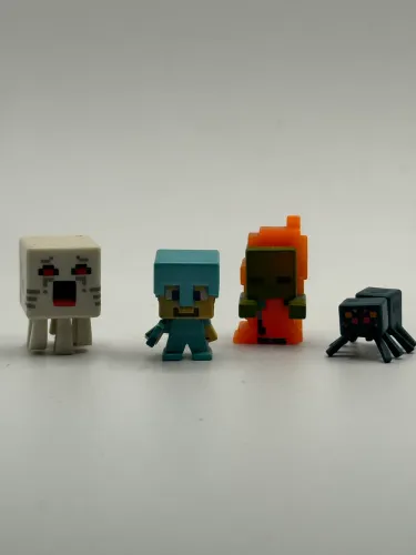 LOTE MINECRAFT 4 FIGURES
