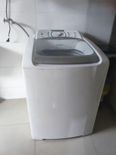 Máquina de Lavar Electrolux 15kg Ultra Clean - Branca (Excelente Estado)