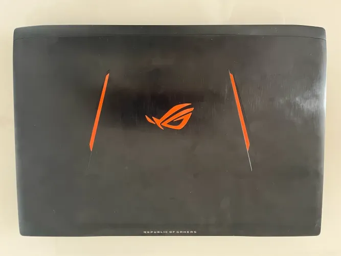 Notebook Asus Rog Strix GL502VS GTX 1070 (Para retirada de peças ou conserto)
