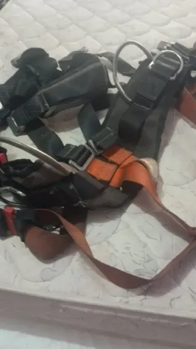 Cinto tipo paraquedista EPI com ca