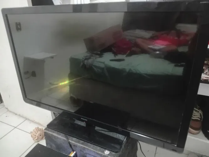 VENDE SE TV PHILIPS 50 POLEGADA.