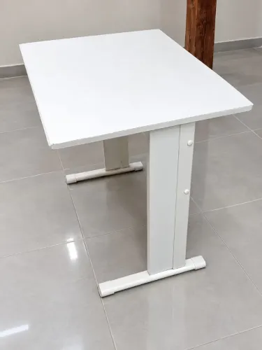 Vendo mesa para escritório estudo 150