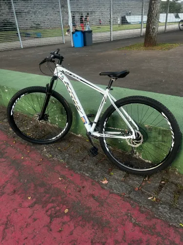 Bike aro 29 semi novo mas em bom estado
