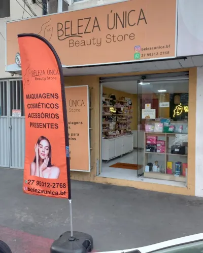 VENDO LOJA DE COSMÉTICOS, MAQUIAGEM E ACESSÓRIOS