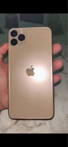 IPHONE 11 pro max estado de novo 