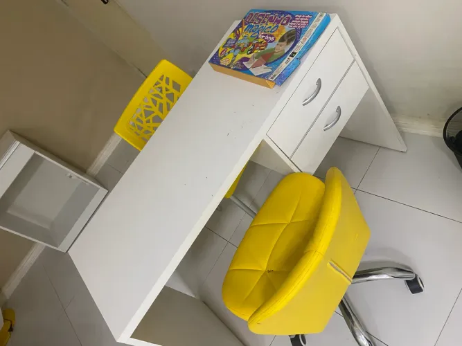 Birô para escritório ou consultório NOVÍSSIMO 