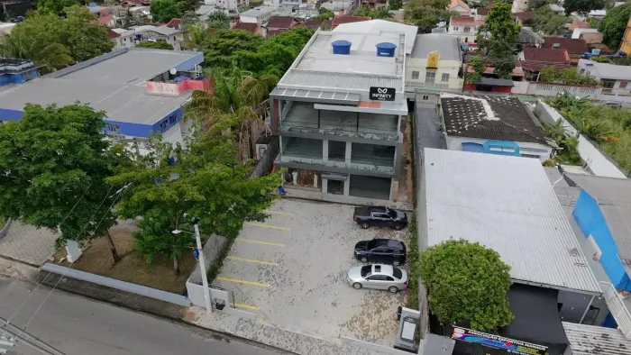Sala comercial no parque 10 - 27m²