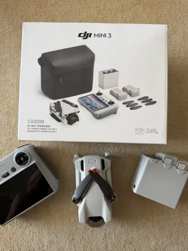 DJI Mini 3 fly more combo com tela