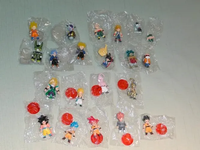 Bonecos miniatura Dragon Ball