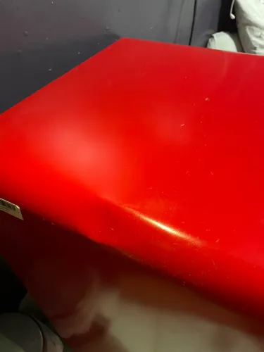 Frigobar Midea 95L Vermelho Retrô