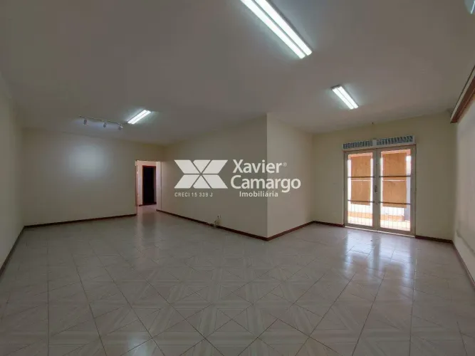 Casa comercial com 2 quartos para locação no Jardim São Paulo - Rio Claro/SP
