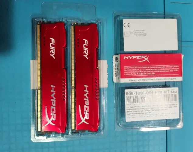 Memória DDR3 HyperX Fury 8GB com 1866Mhz kit com duas