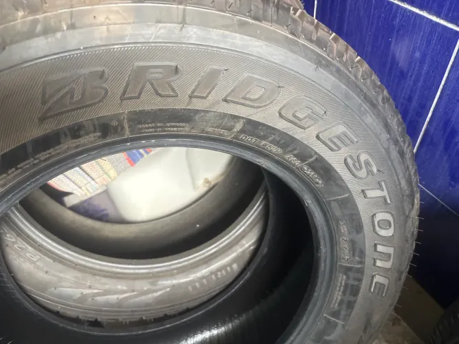 Pneu 265/65/17 Bridgestone Dueller AT novo unidade valor mínimo