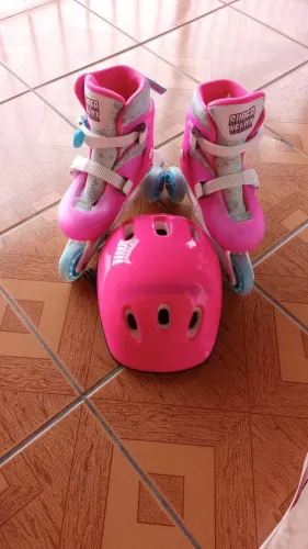 Roller com capacete
