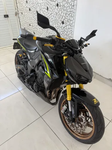 Kawasaki z1000r edition