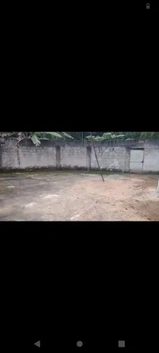 Alugo Espaço em Xerém localizado em aérea verde e tranquila.
