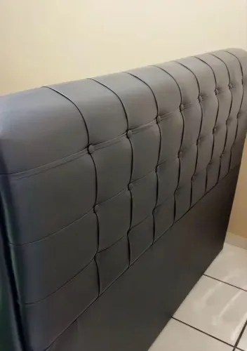 Cabeceira Rana Para Cama de Casal Queen 160cm no Tecido Courino - nunca usada