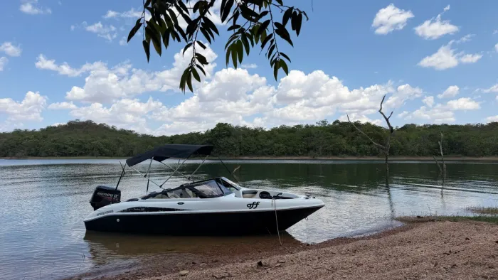 Lancha Focker 160 Black Edition