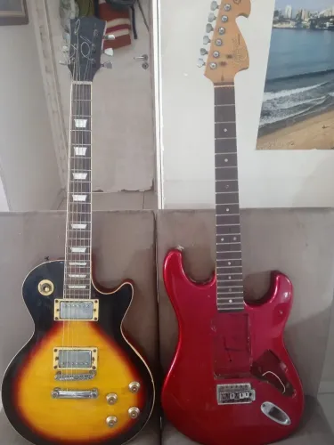 Vendo 2 guitarras, Tagima strato e Phoenix Lês paul