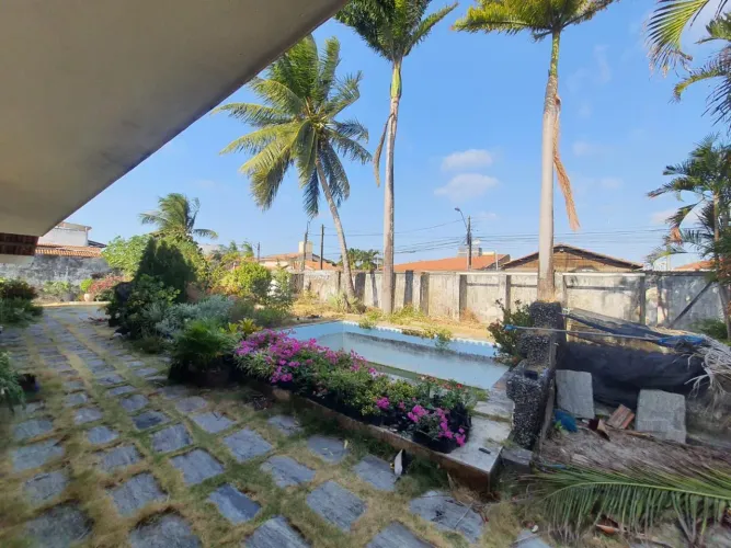 Invista em Terreno de 2115m² na Cidade dos Funcionários