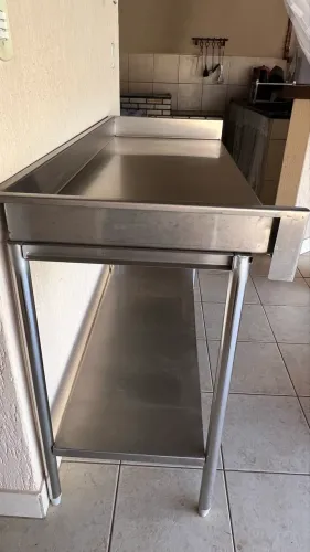 Mesa de aço/ inox