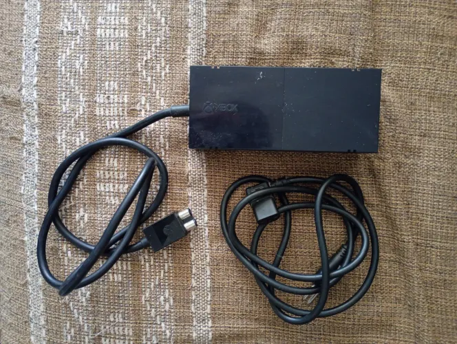 Fonte Original Xbox One Bivolt