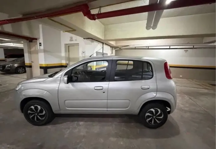 Fiat Uno Vivace/rua 1.0 EVO Fire Flex 8V 5P 2013