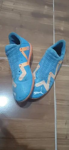 Chuteira Puma future sociyte