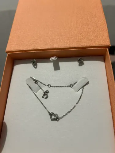 Conjunto de pulseira e brinco Life By Vivara coleção Love prata 925