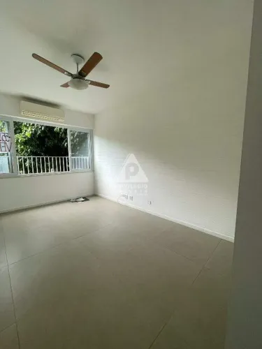 Apartamento à venda no Leblon (RJ) | 2 quartos, 2 banheiros e 1 vaga