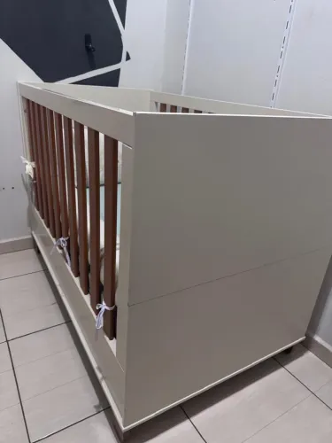 Berço com colchão