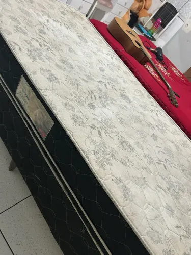 Cama box (colchão e box ) solteiro